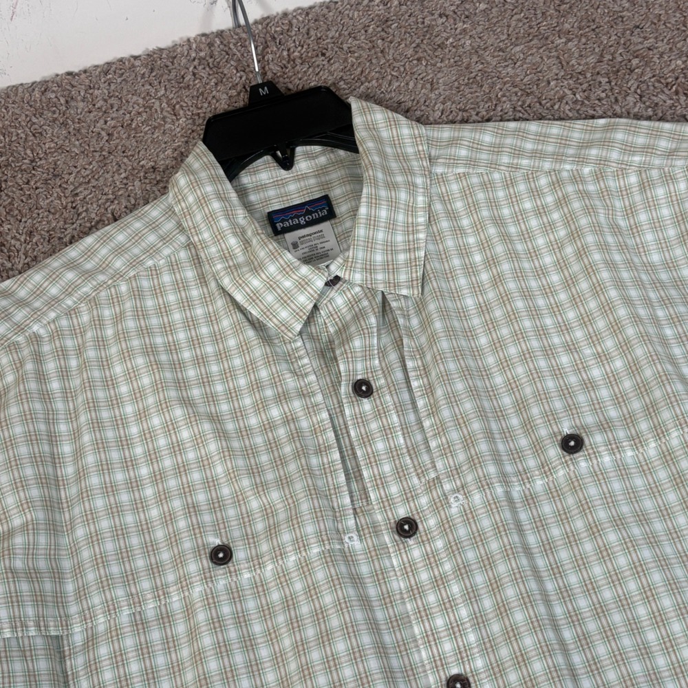 Patagonia Mens XXL Short Sleeve Plaid Button Down Shirt Green Tan Organic Cotton